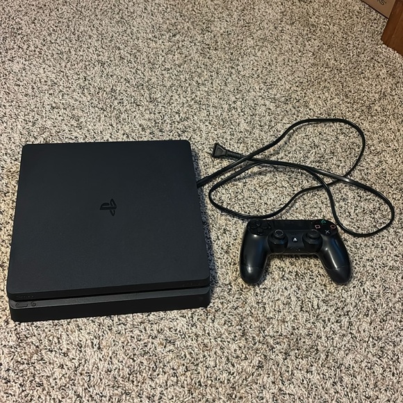 Playstation 4 Slim Console, Controller, Many Games - Picture 2 of 3